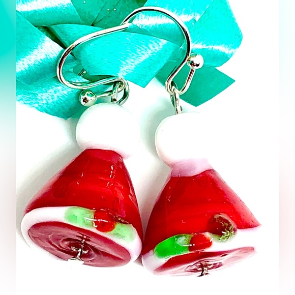 Red White Santa Claus Hat with Green Holly Lampwork Glass Christmas Earrings - Picture 1 of 3